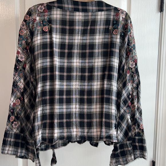 Zara Plaid Embroidered Wrap Top - Picture 4 of 8